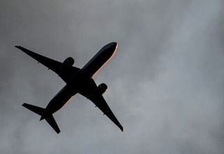 Грузоперевозки воздушным транспортом в Азербайджане выросли почти на 30%