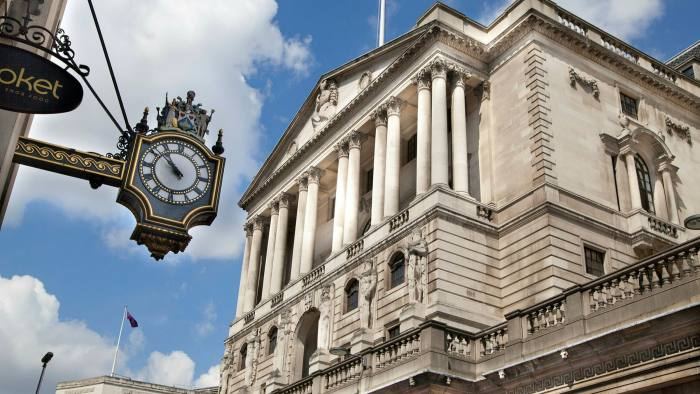 Банк Англии повысил базовую ставку до 0,5%