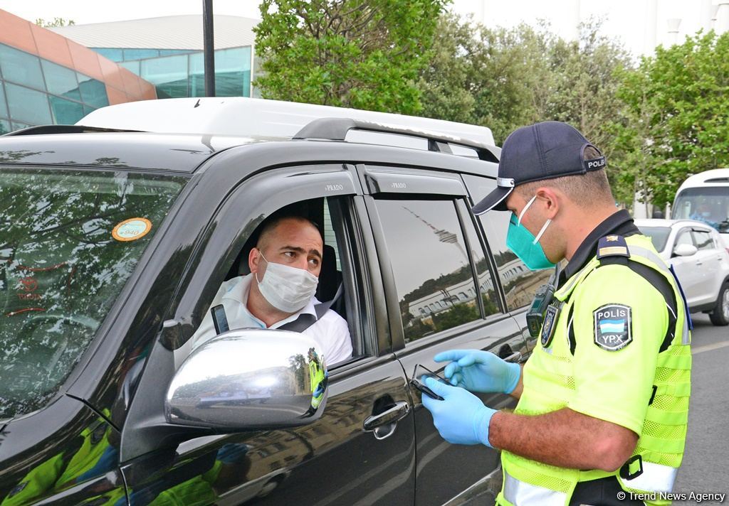 Paytaxtın küçə və yollarında yoxlamalar aparılır (FOTOREPORTAJ) - Gallery Image