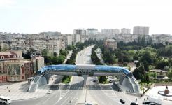 Президент Ильхам Алиев принял участие в открытии надземного пешеходного перехода на улице Неаполя в Баку (ФОТО/ВИДЕО)