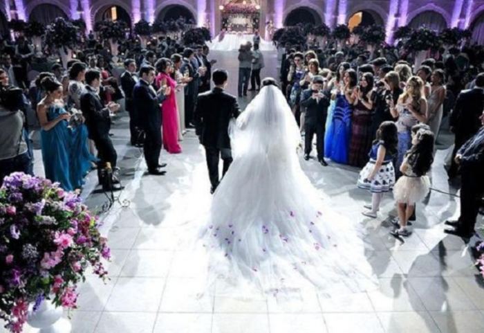 В Азербайджане запрет на свадьбы не влияет на демографический процесс