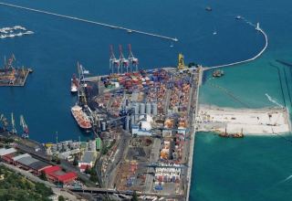 До конца месяца ожидается доставка азербайджанской нефти в порт Одессы