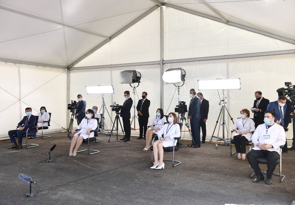 Azerbaijani president, first lady attend inauguration of modular hospital in Ganja (PHOTO)