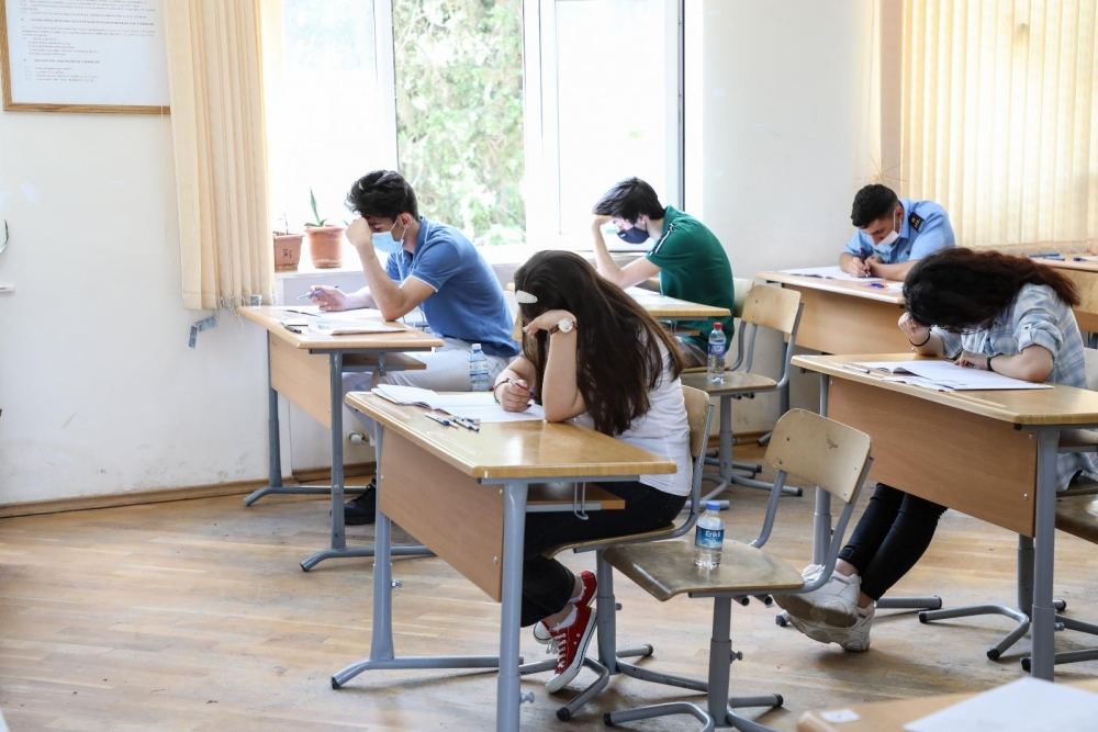 Итоги выпускных экзаменов в Азербайджане будут известны в течение 3-х недель - ГЭЦ