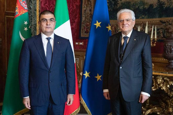 Посол Туркменистана вручил верительные грамоты президенту Италии
