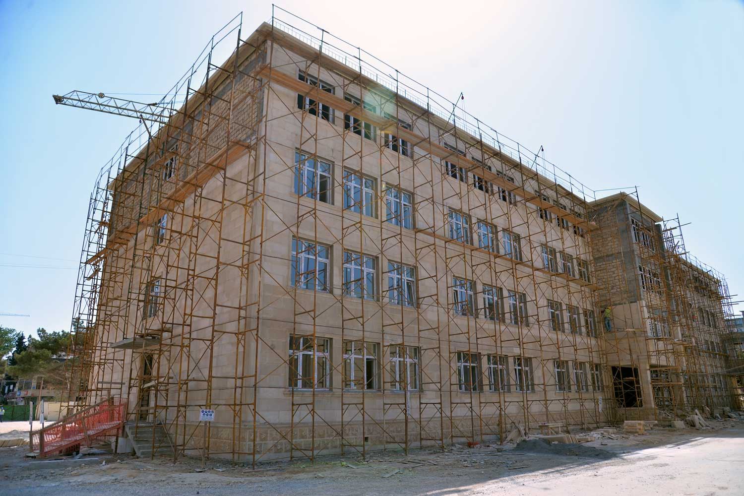 В Баку построено шесть новых школ