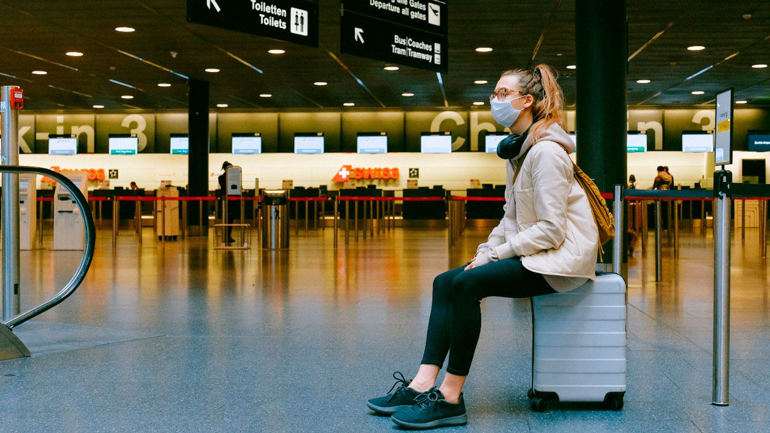 Нидерланды запретили пассажирское авиасообщение с Британией из-за нового типа коронавируса