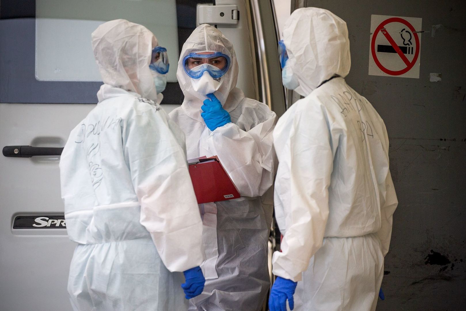 Russia's coronavirus infection tally passes 970,000
