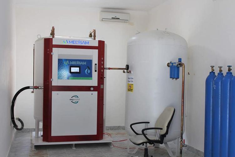 В Учебно-терапевтической клинике Азербайджанского медуниверситета установлены кислородные генераторы