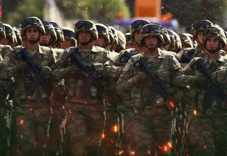 В армянскую армию привлекают наемников, а в Азербайджане молодежь добровольно записывается в армию — эксперт
