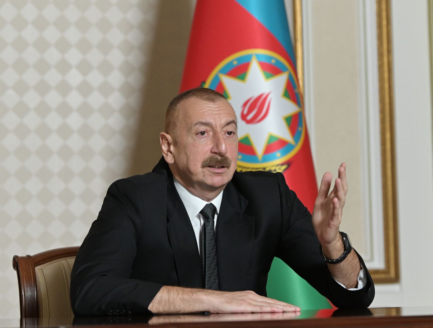 Президент Ильхам Алиев: Все, кто говорил «хочу сражаться в Карабахе», пусть передадут свои анкетные данные в Государственную службу по мобилизации и призыву на военную службу