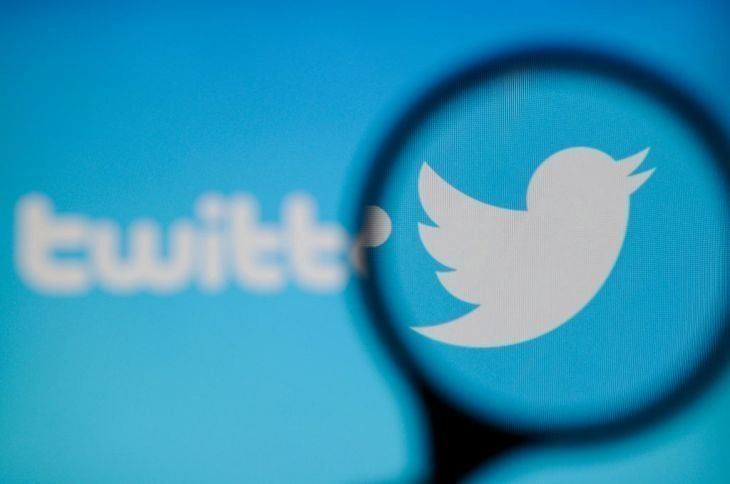 Маск объявил о решении проверить подлинность 100 аккаунтов в Twitter