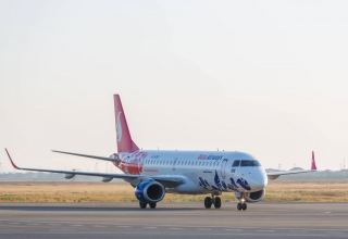 Самолет Buta Airways из-за резкого ухудшения погодных условий в Астрахани вернулся в Баку