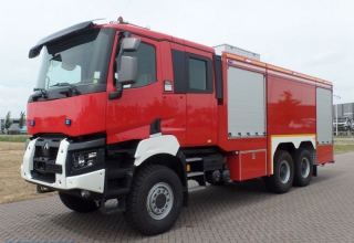 Грузия получила в подарок пожарную машину Renault