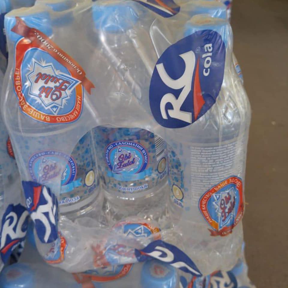 Агентство пищевой безопасности Азербайджана изъяло из продажи свыше 25 тыс бутылок просроченной воды (ФОТО)