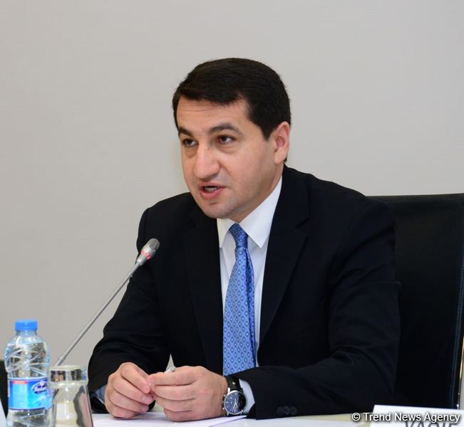 Хикмет Гаджиев: Азербайджанский народ тесно сплотился вокруг Верховного Главнокомандующего, и это ввергает Армению в ужас