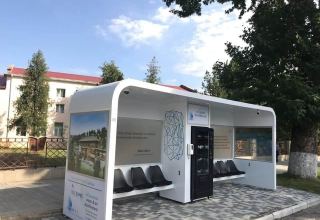 Azərbaycanda ilk bio smart avtobus dayanacağı - Pulsuz wifi, mini bar (FOTO)