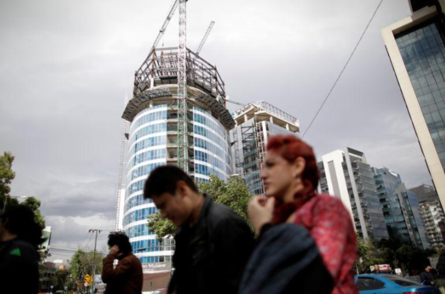 Mexican economy shrinks further in May to darken recovery prospects