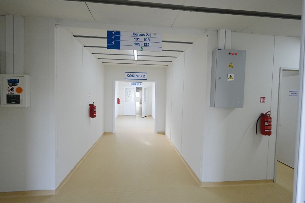 Президент Ильхам Алиев принял участие в открытии в Гобустане больницы модульного типа для лечения больных коронавирусом (ФОТО)