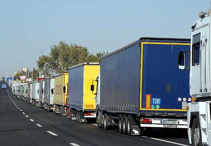 В 2020 году экспортные грузоперевозки Азербайджана посредством автотранспорта превысили 1,3 млн тонн