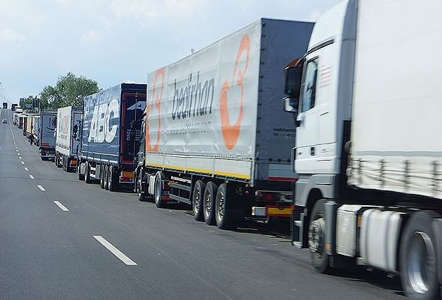 Iran records increase in transit of goods via trucks through its territory