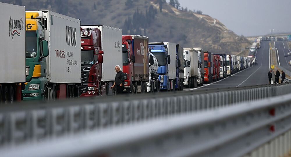 Грузинский импорт автомобильным транспортом вырос за год почти на 40%