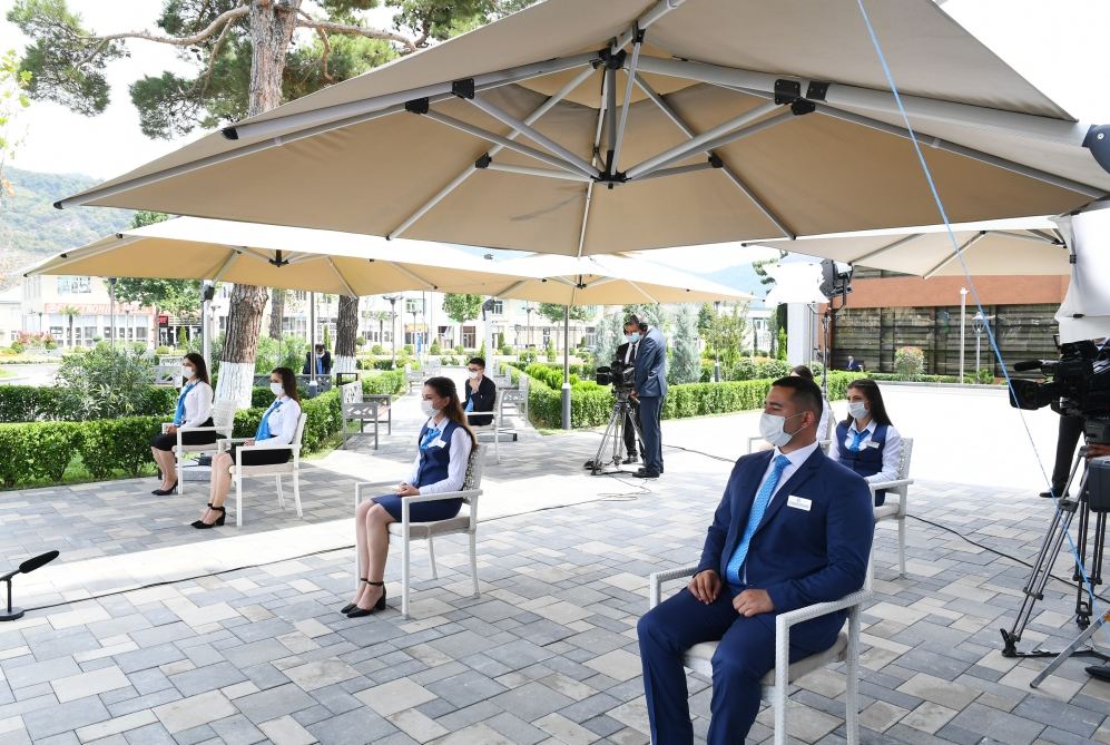 Президент Ильхам Алиев принял участие в открытии Балакенского регионального центра ASAN xidmət (ФОТО)