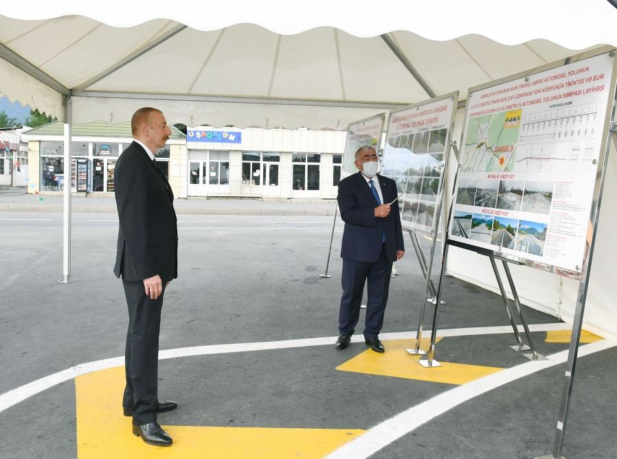Президент Ильхам Алиев принял участие в открытии автомобильной дороги Эмирван-Вандам (ФОТО)