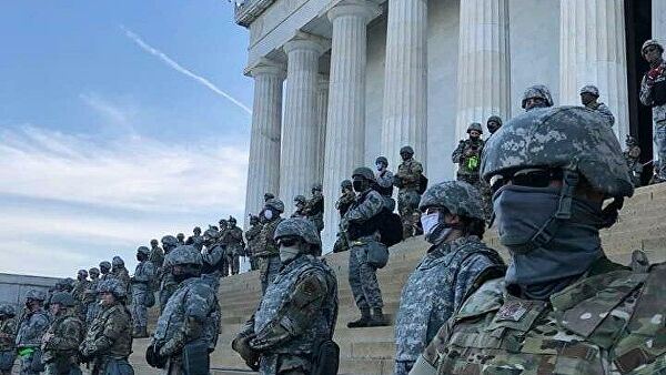 В Вашингтон прибыли 15 тысяч бойцов Нацгвардии перед инаугурацией Байдена
