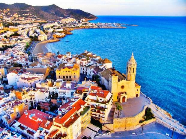 İspaniyaya turist axını 70 faizdən çox azalıb