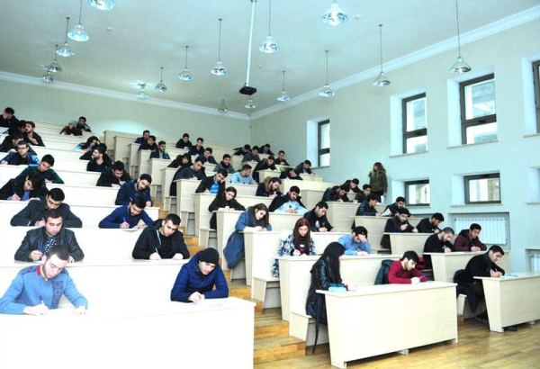 В Азербайджане стартует перевод студентов из вуза в вуз