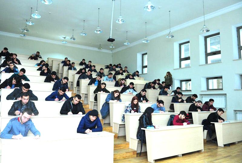 В Азербайджане учатся более 5 тыс. иностранных студентов из 84 стран