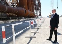 Президент Ильхам Алиев принял участие в церемонии отправки в море опорного блока месторождения «Карабах» (ФОТО/ВИДЕО)
