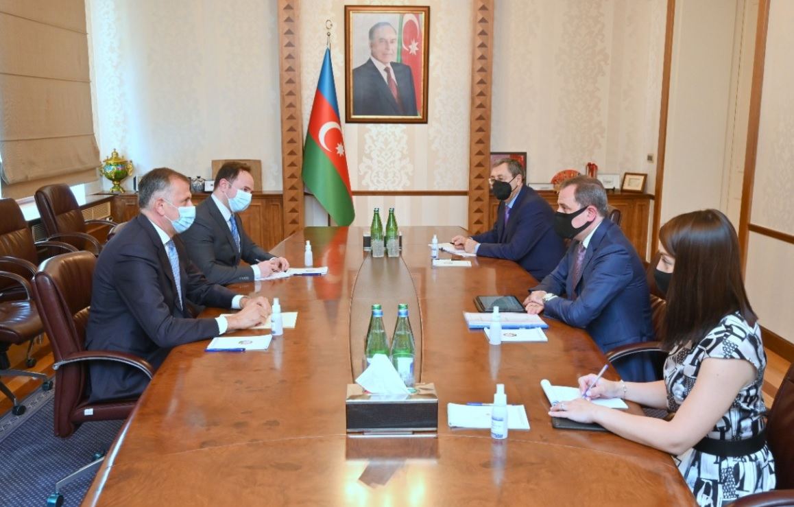 Azerbaijani foreign minister receives Georgian ambassador (PHOTO)