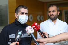 Выздоровевший от коронавируса врач Джавид Пашаев выписан домой (ФОТО)