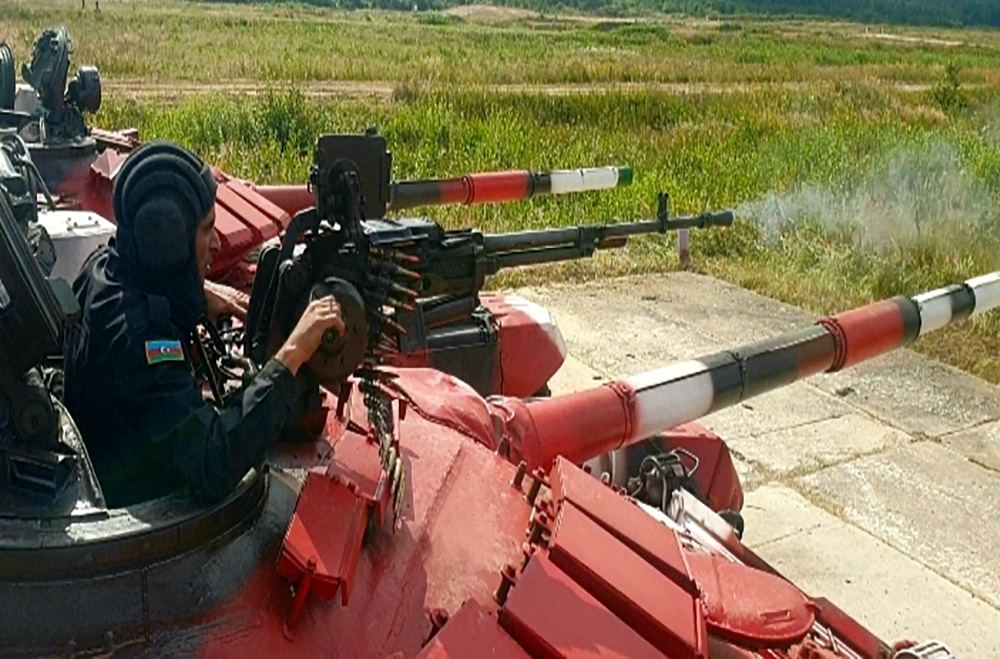 Азербайджанские танкисты продолжают готовиться к конкурсу "Танковый биатлон" (ФОТО)