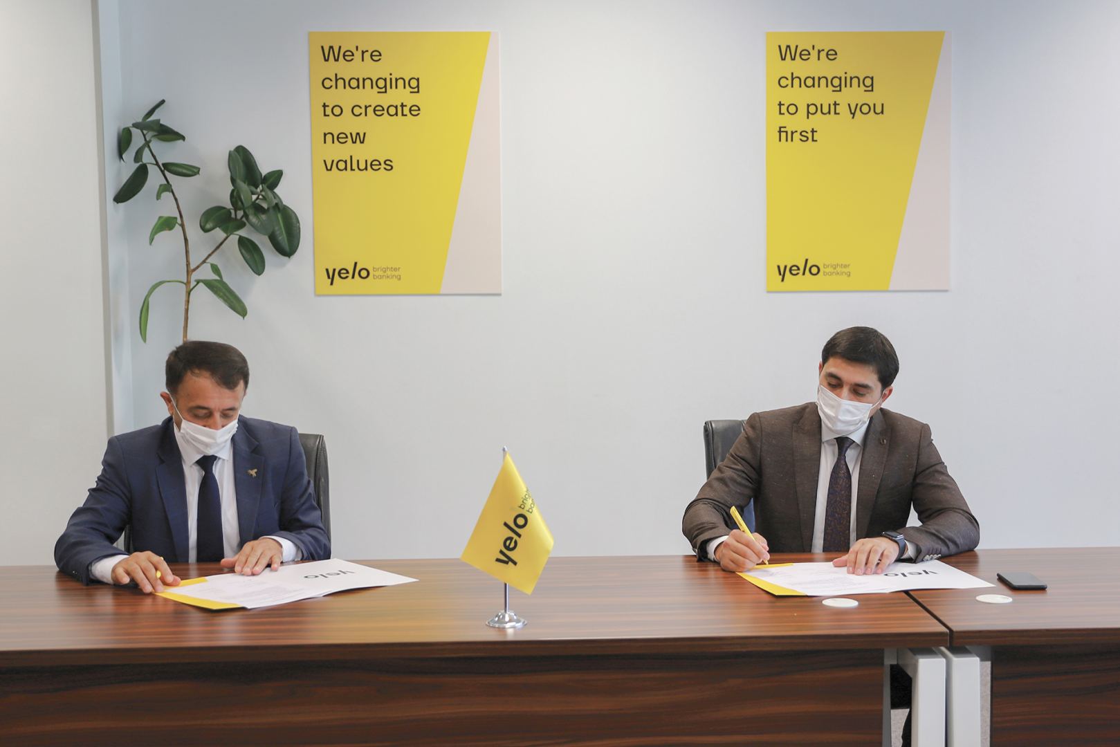 Yelo Bank Arıçılar Assosiasiyasını dəstəkləyən ilk bank oldu (FOTO)