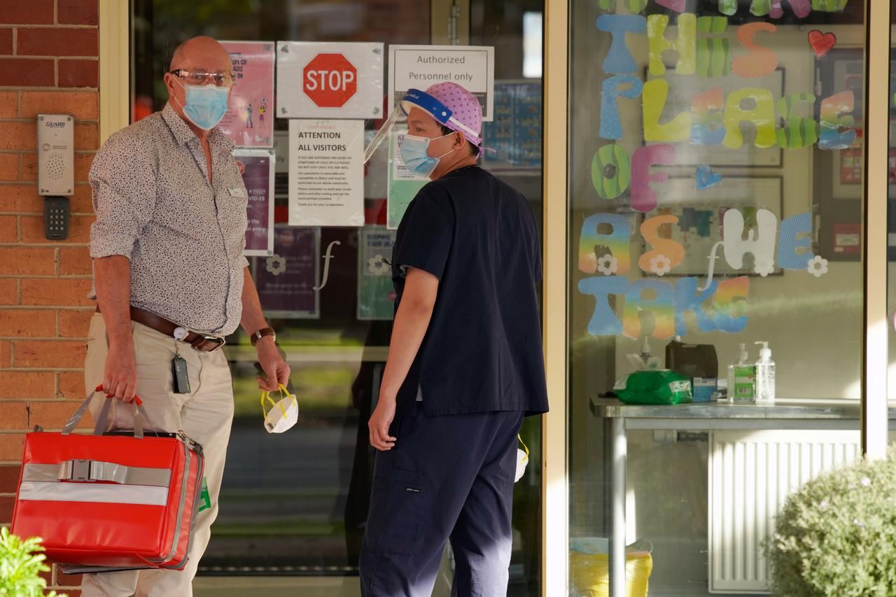 Australia virus cases dive to five-week low