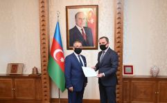 Azerbaijani FM meets with newly appointed ambassador of Greece (PHOTO)