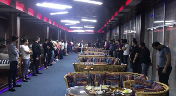 Paytaxtda qapalı zalları işlədən restoran aşkarlanıb, 46 nəfər cərimələnib (VİDEO)