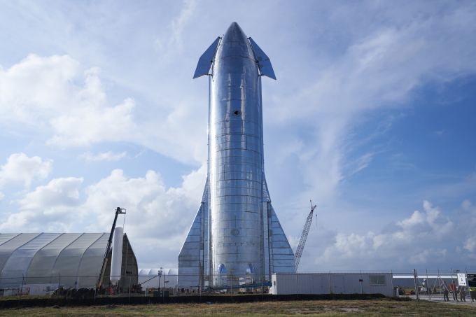 "SpaceX" "Starship" kosmik gəmi prototipinin uçuş sınaqlarını keçirdi