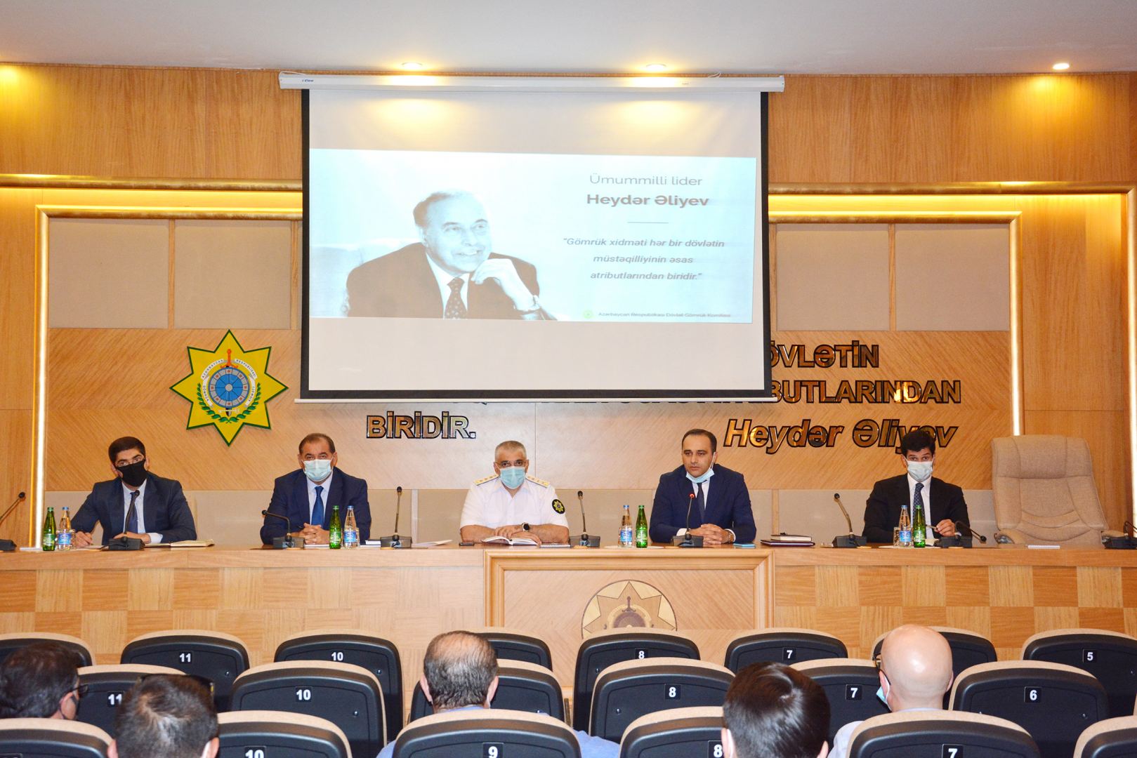 ГТК Азербайджана провел встречу с компаниями, занятыми в сфере курьерских и почтовых доставок