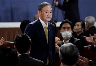 Новым председателем правящей партии Японии избран Ёсихидэ Суга