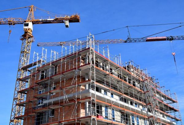 Azerbaijani MPs offer to raise state duty for approving, registering construction projects