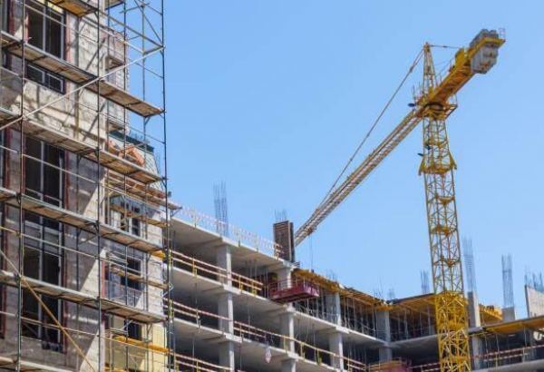 В Азербайджане растет объём долгосрочных кредитов строительного сектора