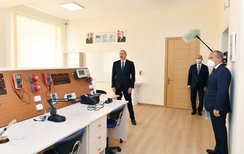 Prezident İlham Əliyev Sumqayıtda Peşə Təhsil Mərkəzinin açılışında iştirak edib (FOTO) (YENİLƏNİB)