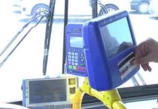 Azerbaijani ministry talks introduction of contactless payment in public transport in districts
