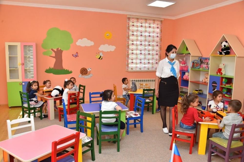 Фондом Гейдара Алиева сдаются в эксплуатацию 62 учебных заведения - 
В Гяндже, Самухе и Уджаре состоялось открытие построенных и реконструированных учебных заведений (ФОТО)