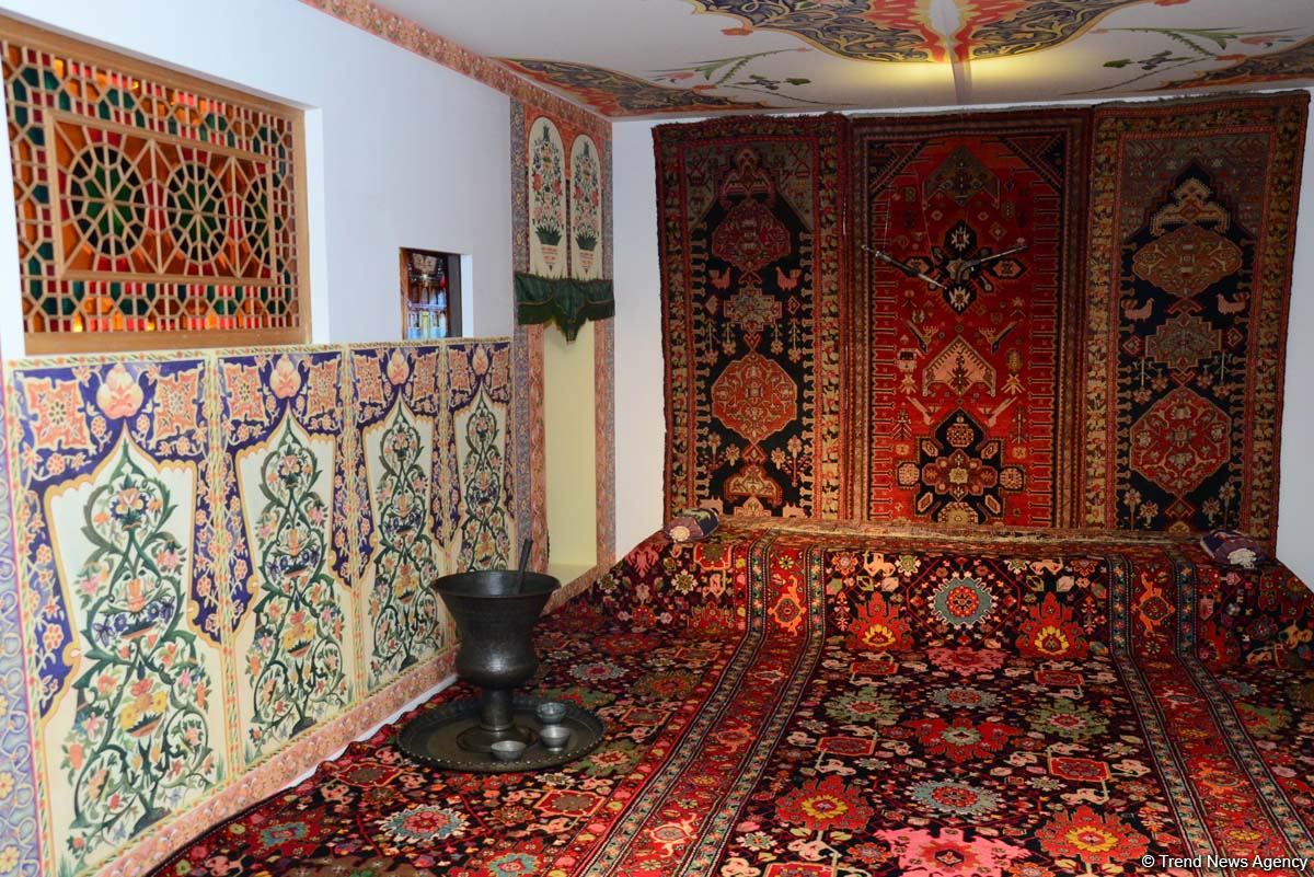 Карабахская комната и "килимарасы"… (ФОТО)