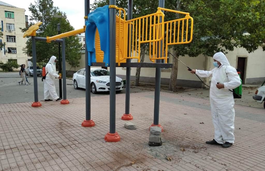 В Гяндже усилены дезинфекционные работы против  COVİD-19 (ФОТО)